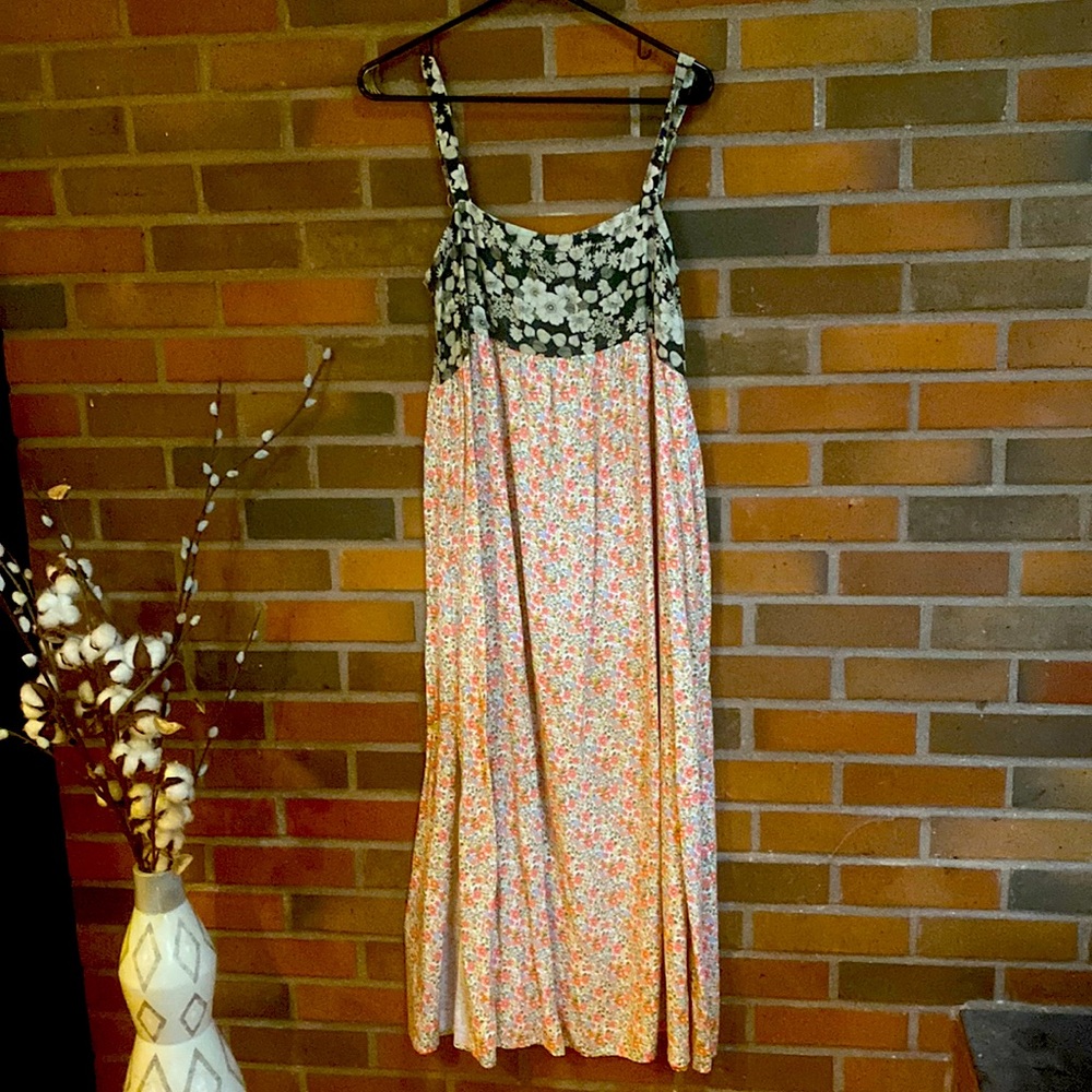Multi Color maxi sundress size M never worn!